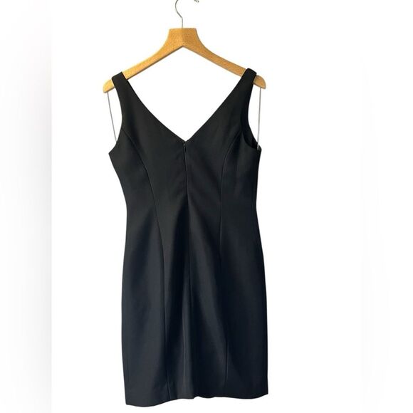 Hugo Buscati Little Black V-Neck Cocktail‎ Dress – Size 2P - Picture 2 of 11